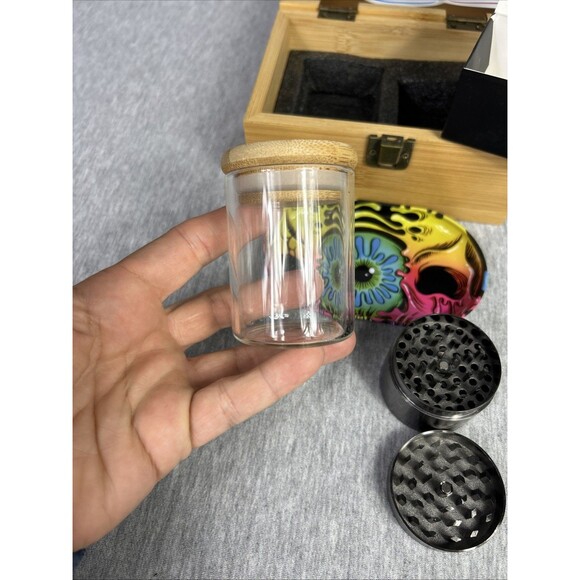 Bamboo Stash box, Skull Design - Picture 11 of 16